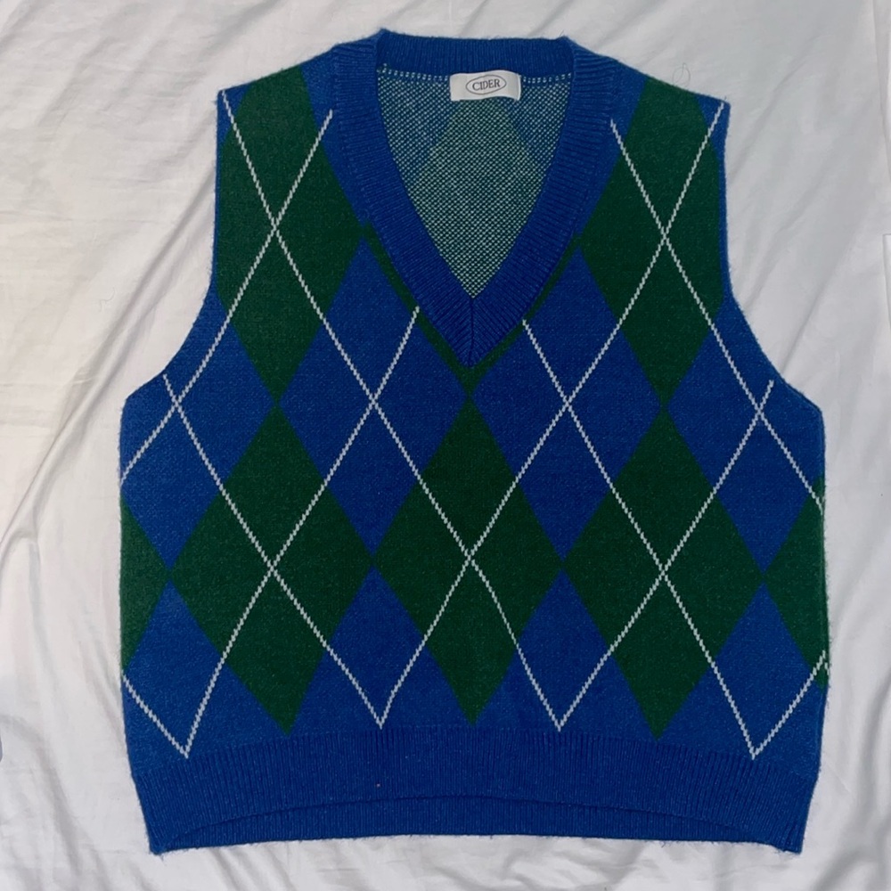 women’s oversized sweater vest